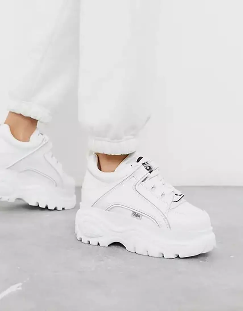 Buffalo London classic lowtop platform chunky trainers in white