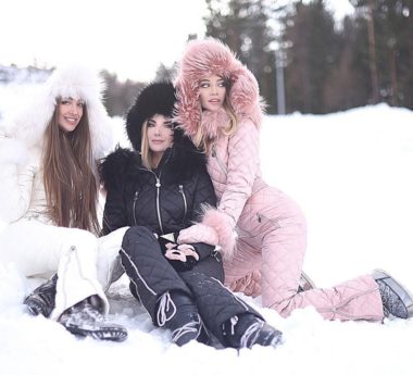 How a Women's Snowsuit Can Make You Look Fashionable