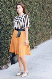 How to Wear a Pleated Skirt image