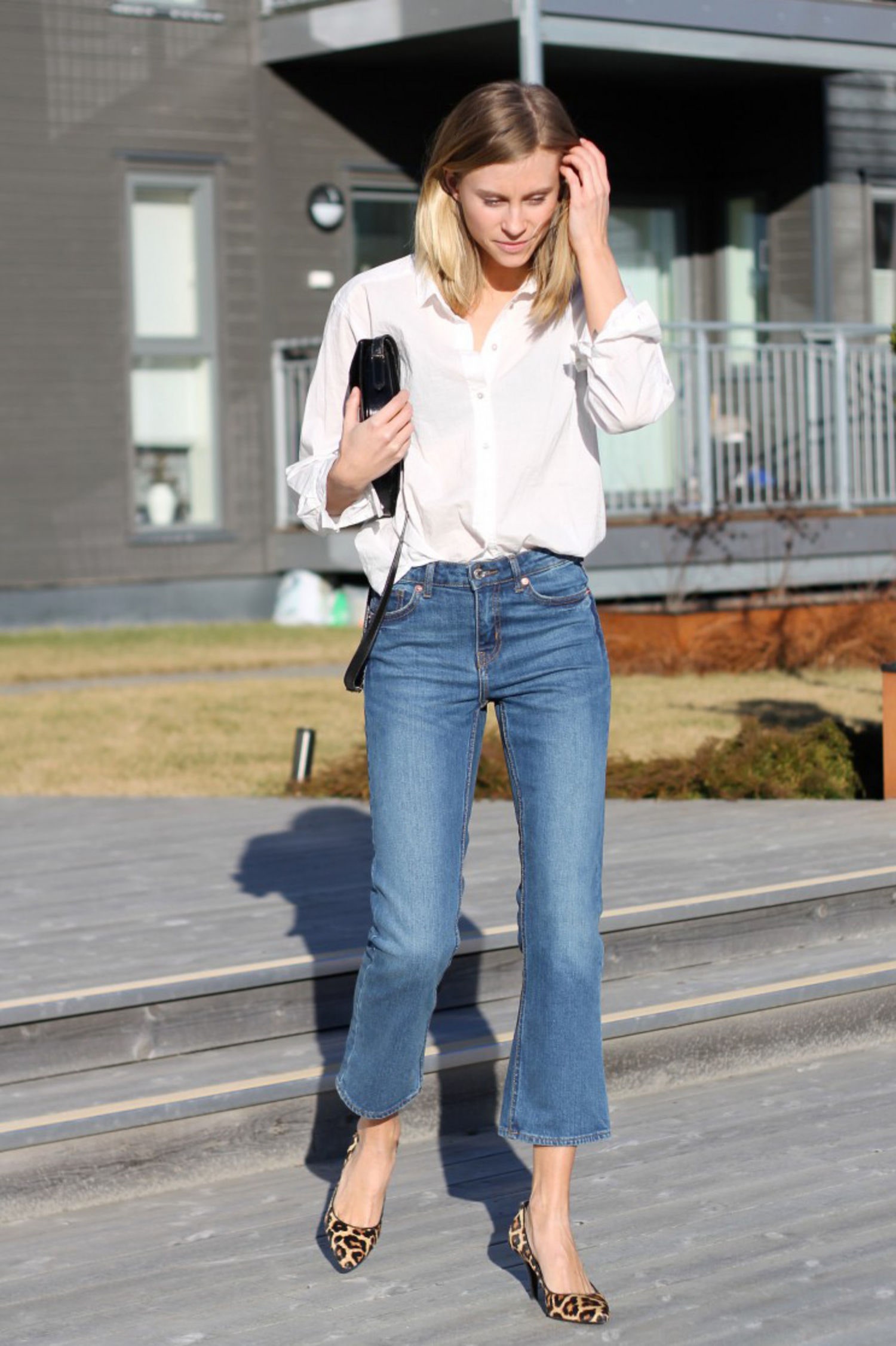 Kick Flare Jeans with Button-Down Shirt