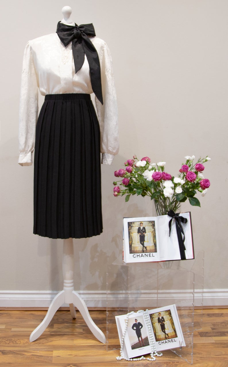 Black Pleated Long Skirt