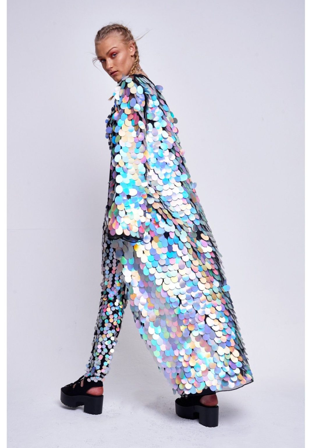 What are a Sequin Kimono and Why Wear One? The Streets Fashion and