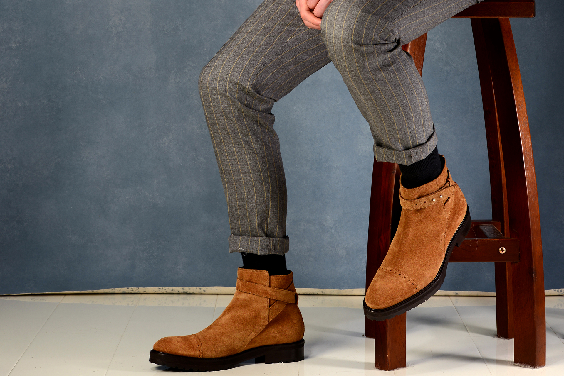 mens suede boots lace up