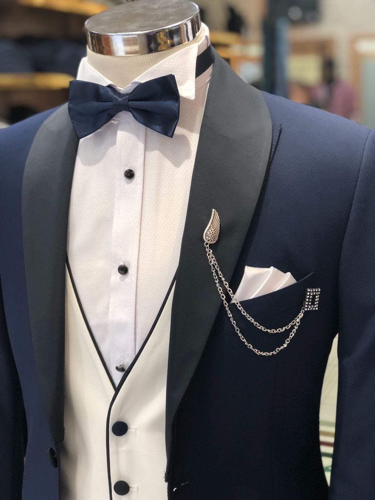 Slim-Fit Tuxedo Suit Navy-Blue