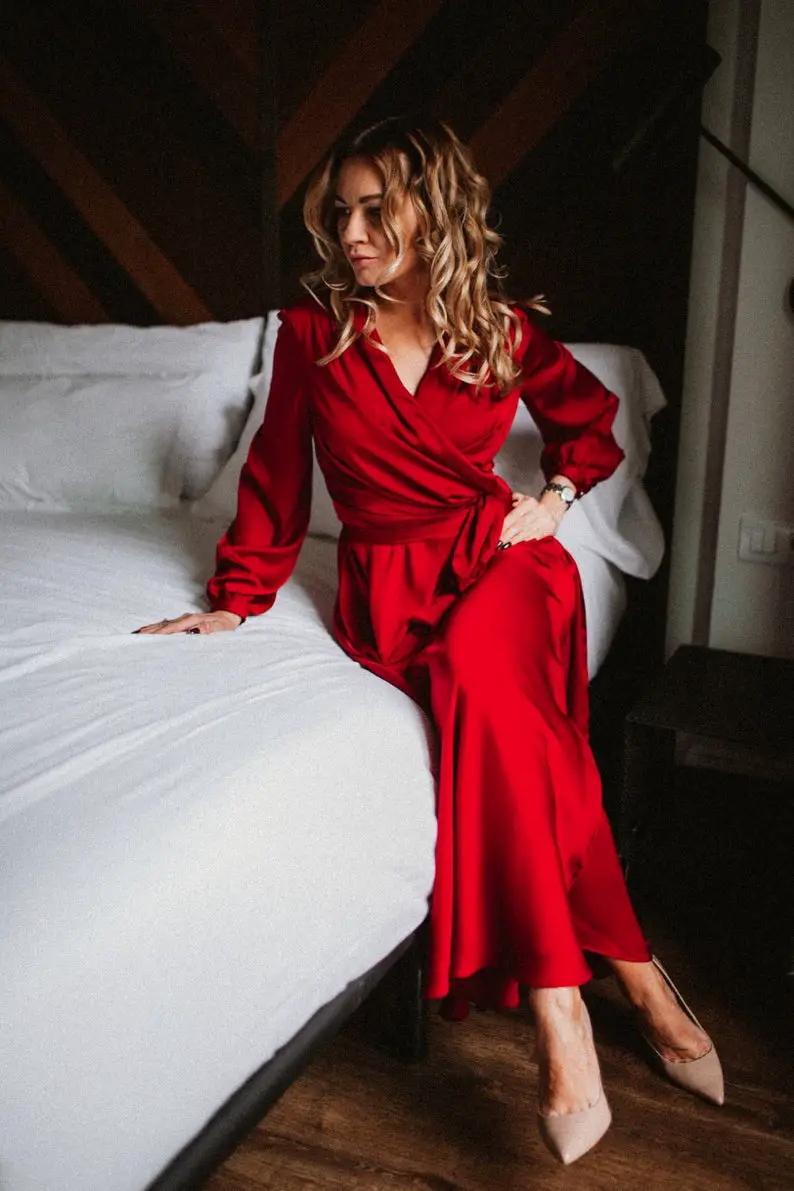 Valentines day dress, red dress, 1920 costume, satin wrap dress, 90s dress, 70s wrap dress, luxury dress, 50s dress, bridesmaid dress