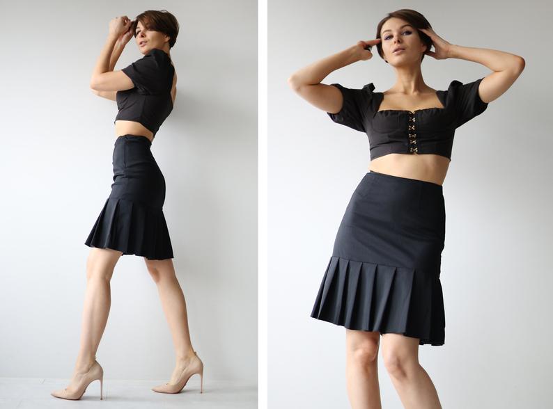 Vintage black high waist sexy tight fitted pleated mini skirt XXS