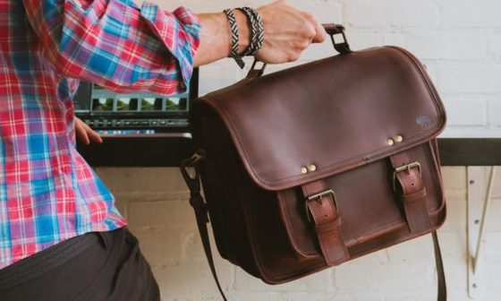 Different Styles of Men's Flight Bags