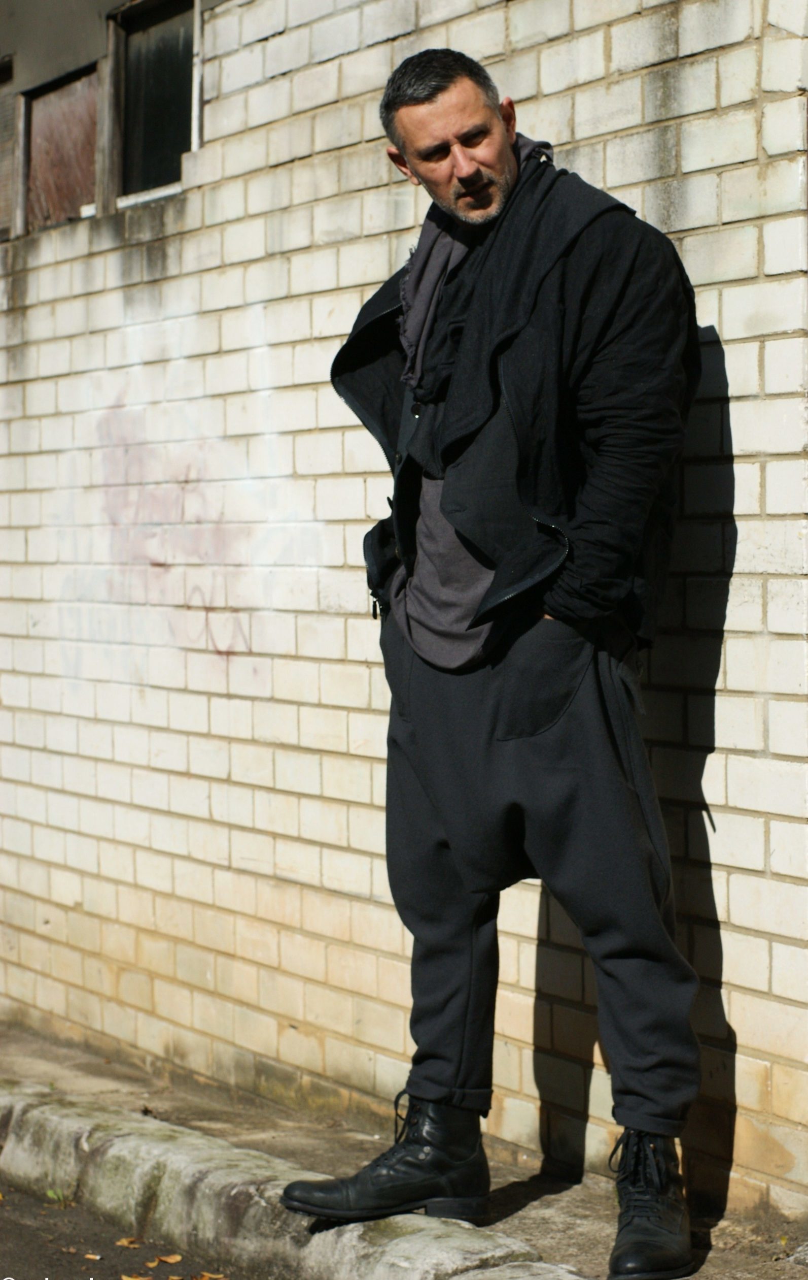 drop crotch pants