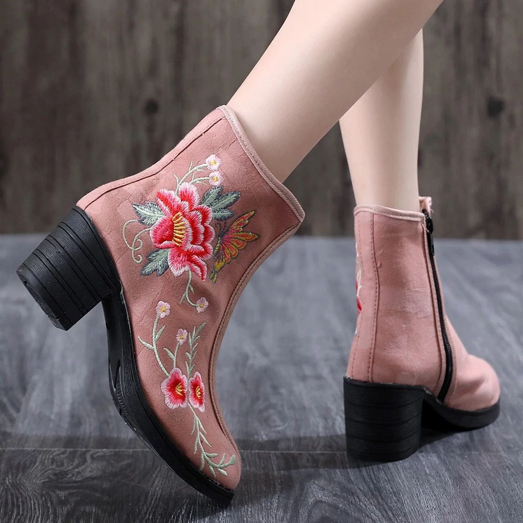Embroidered ankle pink Boots
