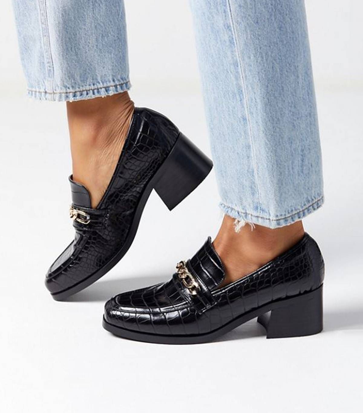 Heeled loafers