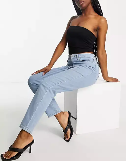 NA-KD cropped jeans in blue