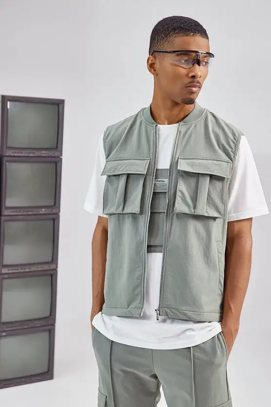 TAILORED UTILITY VEST