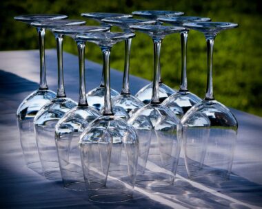 wine-glasses-home-4630243
